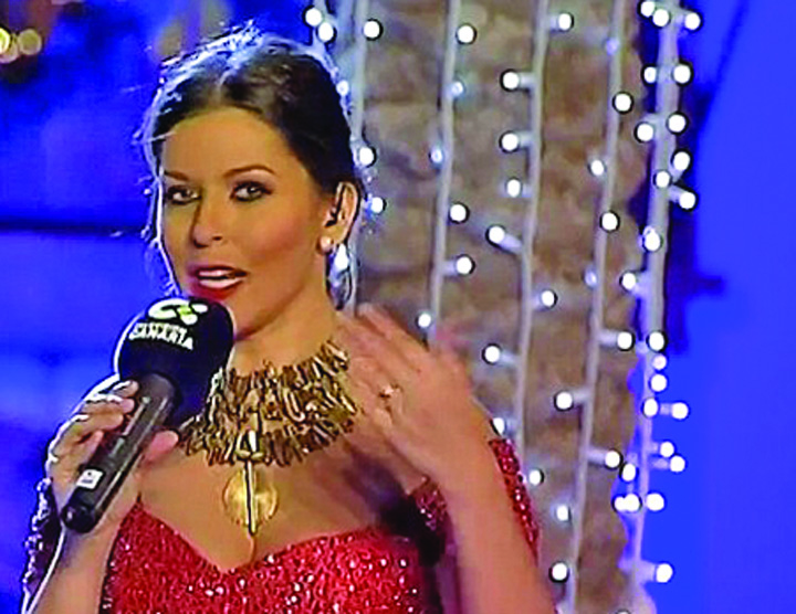 Fara chiloti pe ea, la cumpana dintre ani!