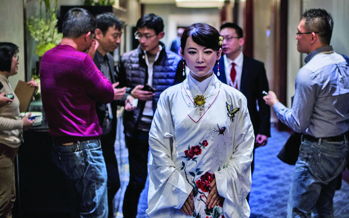Jia Jia, “fata” cyborg!
