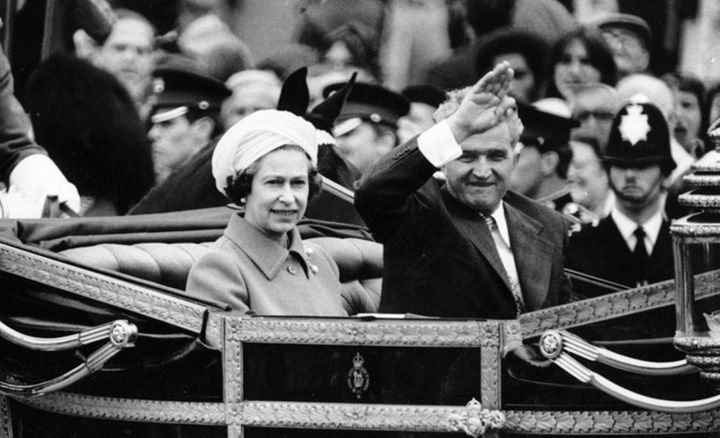 Ce mâncau Nicolae și Elena Ceaușescu, de Crăciun. Meniul dictatorilor, de Sărbători