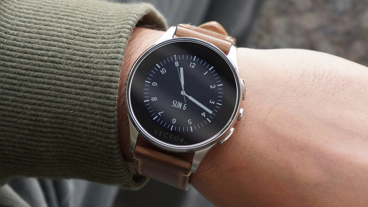 Americanii cumpara smartwatch-urile romanesti!