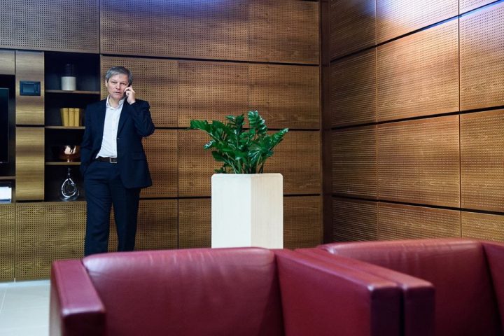 15871680_1208202435883706_2252085249672188564_n ciolos - Ziarul National