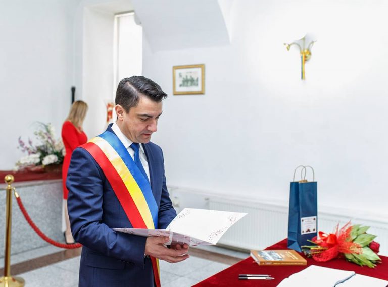 Chirica, suspendat din functiile detinute in partid