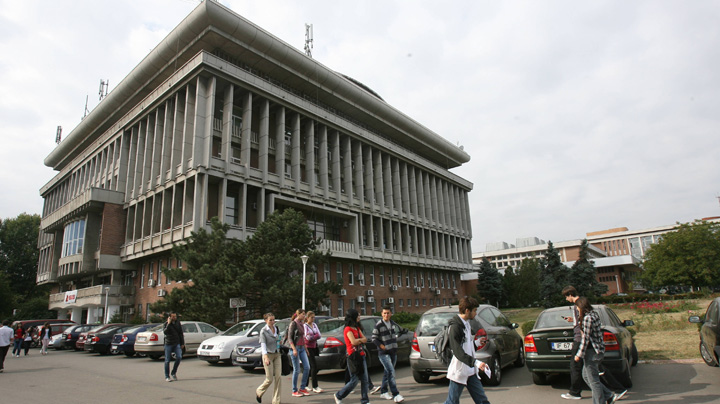 ALERTA! Dispar 30 de specializari din 8 facultati