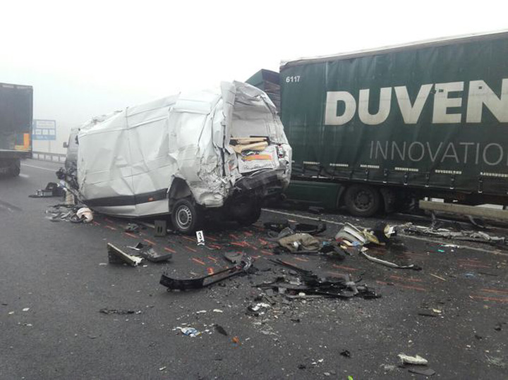 Accident grav in Ungaria. Un autocar romanesc, implicat in coliziune