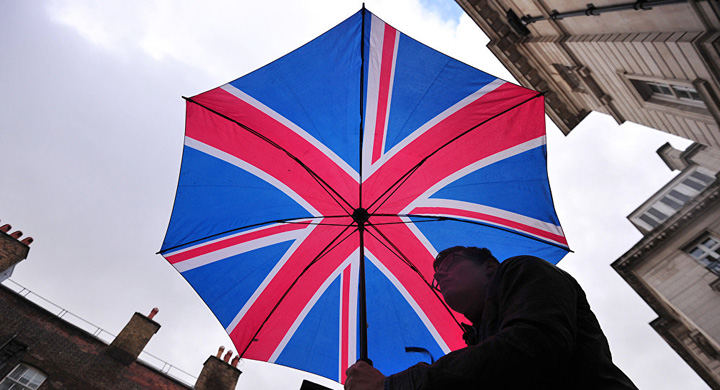 Femeile si copiii vor da cu bomba in Marea Britanie