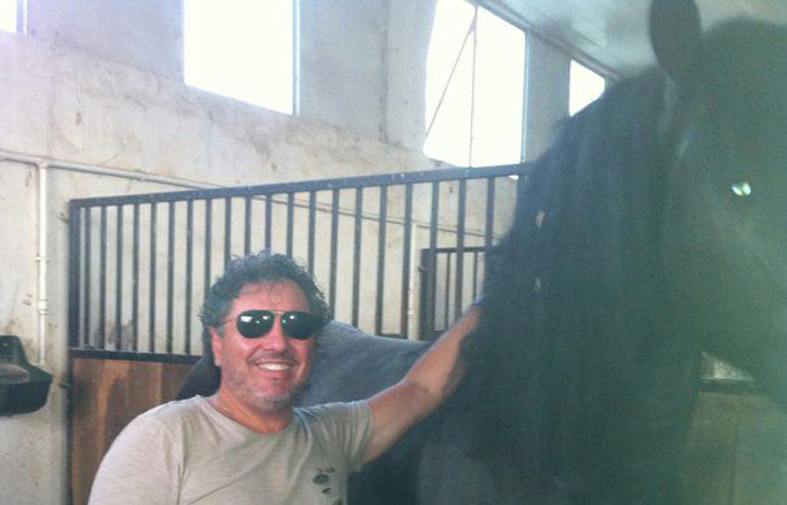 Avocatul sadic care si-a impins concubina la suicid a fost arestat
