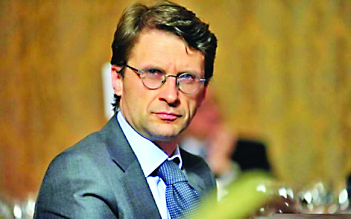 I-auzi braul: e fatal sa anchetezi multinationalele