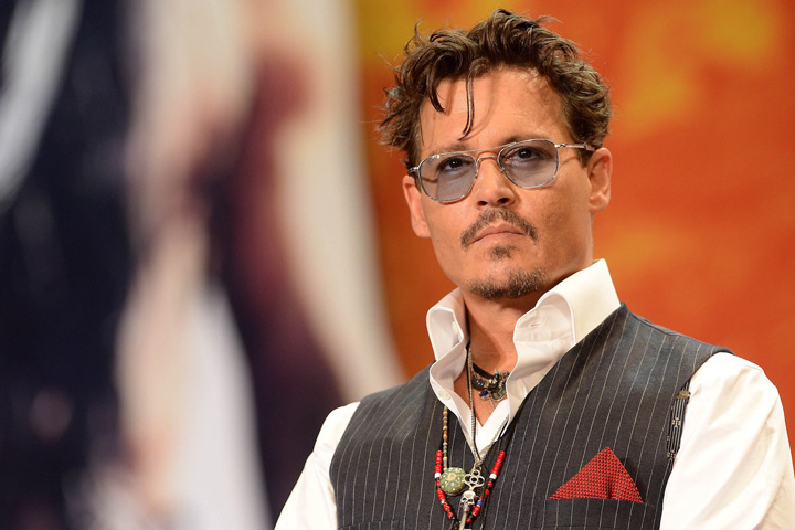 Johnny Depp a leşinat în camera de hotel din Budapesta! Medicii, chemaţi de urgenţă să-l salveze