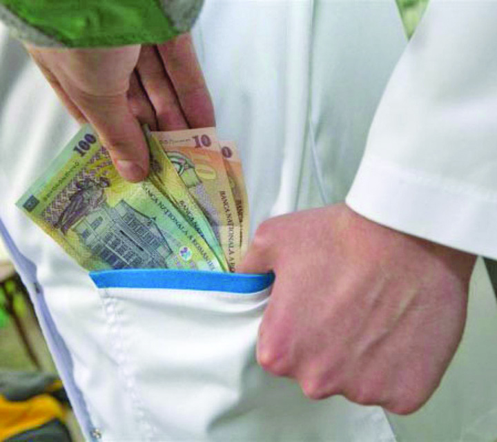 Medic prins cu 19 spagi intr-o zi