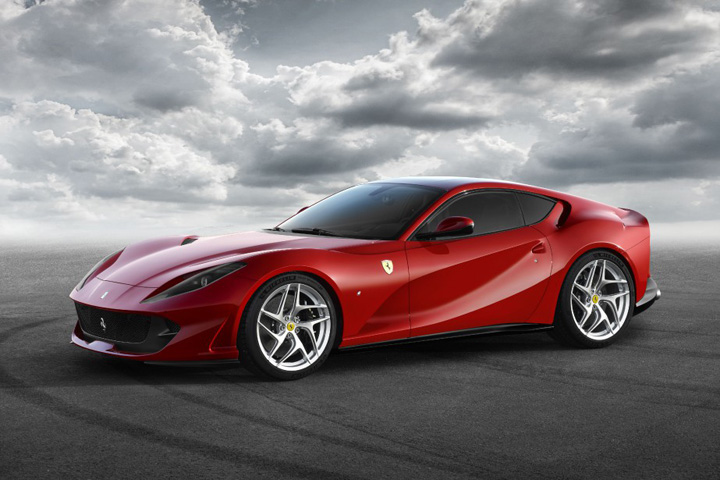 Ferrari scoate cel mai puternic si rapid model