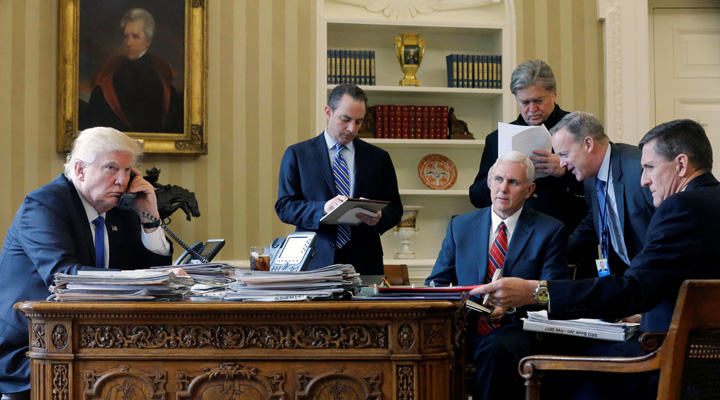 Echipa lui Trump turuia cu agentii lui Putin