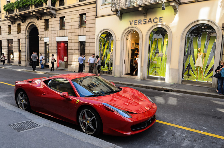 via Monte Napoleone - Ziarul National
