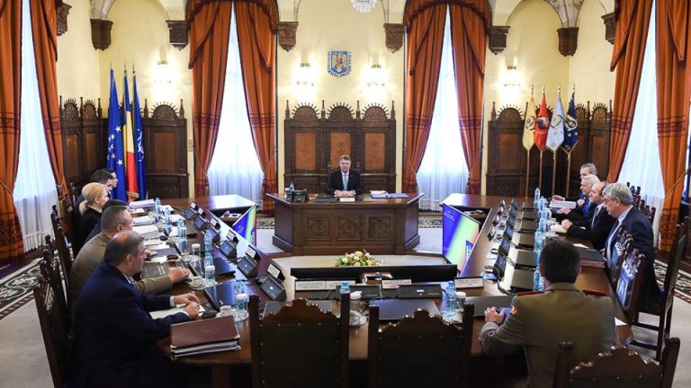 Iohannis anunta ca trimitem militari la forta NATO din Polonia