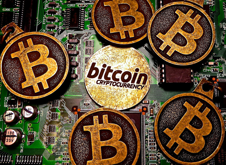 Bitcoin, mai tare ca aurul