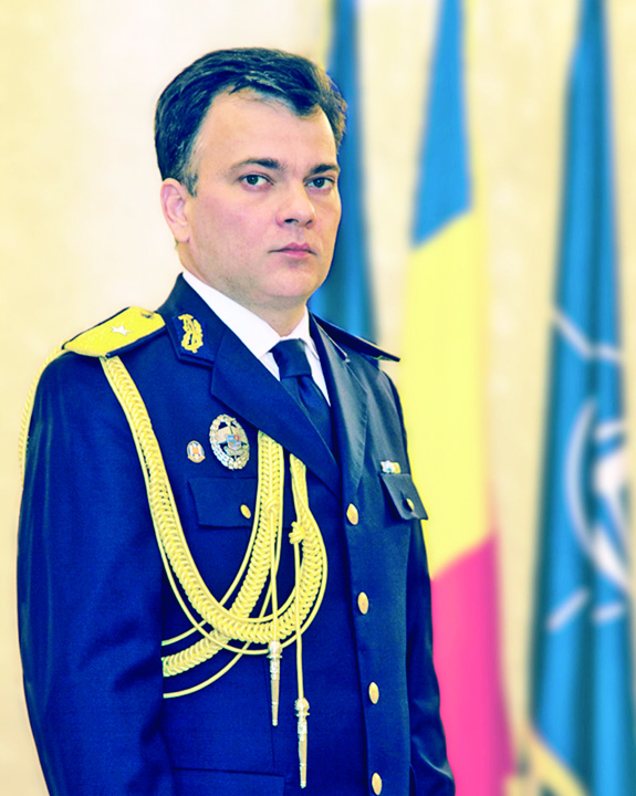 Hellvig isi impune omul la butoanele SRI