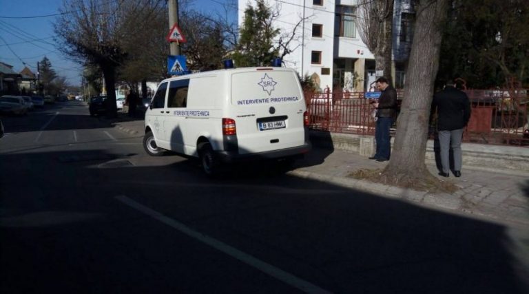 Doua licee din Targoviste, evacuate in urma unei amenintari