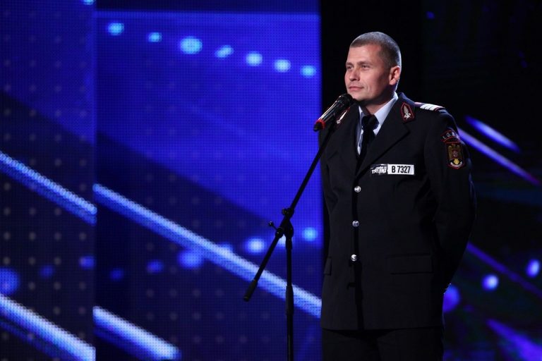 Pompier la ISU, naist pe scena Romanii au talent (VIDEO)