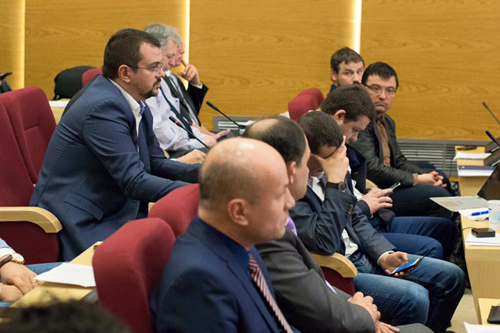 Mahalageala la Primaria Capitalei, sub nasul Gabrielei Firea