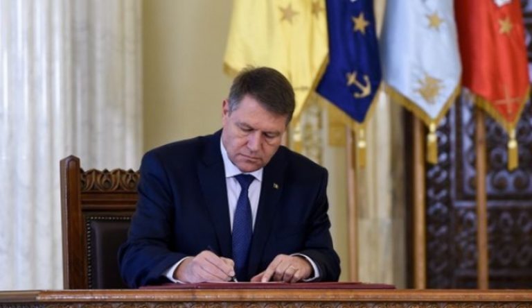 Iohannis a dat unda verde aparitiei unui Comitet condus de Isarescu