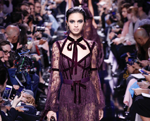 Elie Saab, poezie in miscare la Saptamana Modei de la Paris
