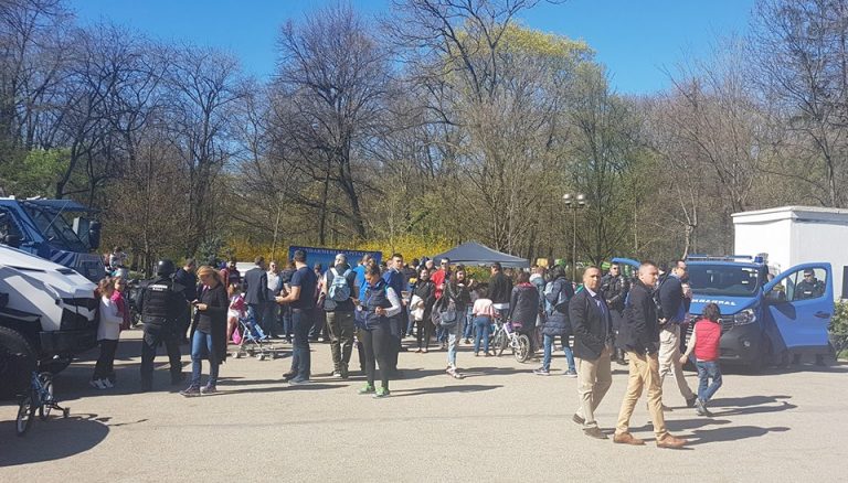 Jandarmii isi sarbatoresc ziua in Herastrau