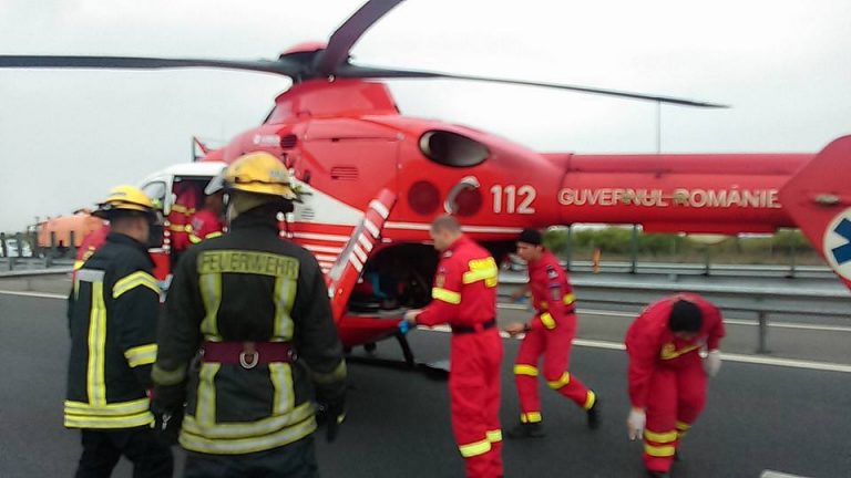 Grav accident pe A 1: mai multi raniti. A intervenit un elicopter SMURD