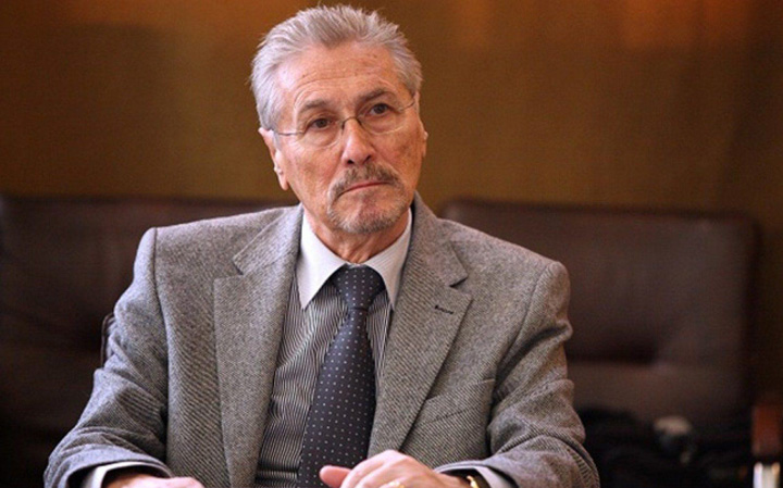 Emil Constantinescu ŞOCHEAZĂ pe toată lumea: ar fi de-acord, din nou, cu bombardarea Iugoslaviei