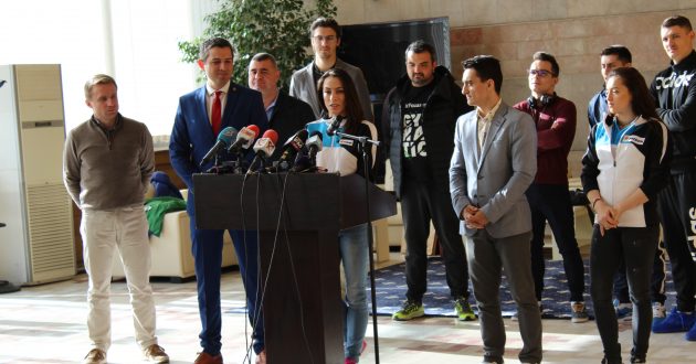 Campionii Ponor si Dragulescu au ajuns in Capitala: Sunt medaliile pe care mi le doream cel mai mult