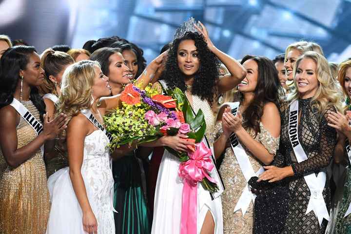 Miss SUA 2017  lucreaza in domeniul nuclear!