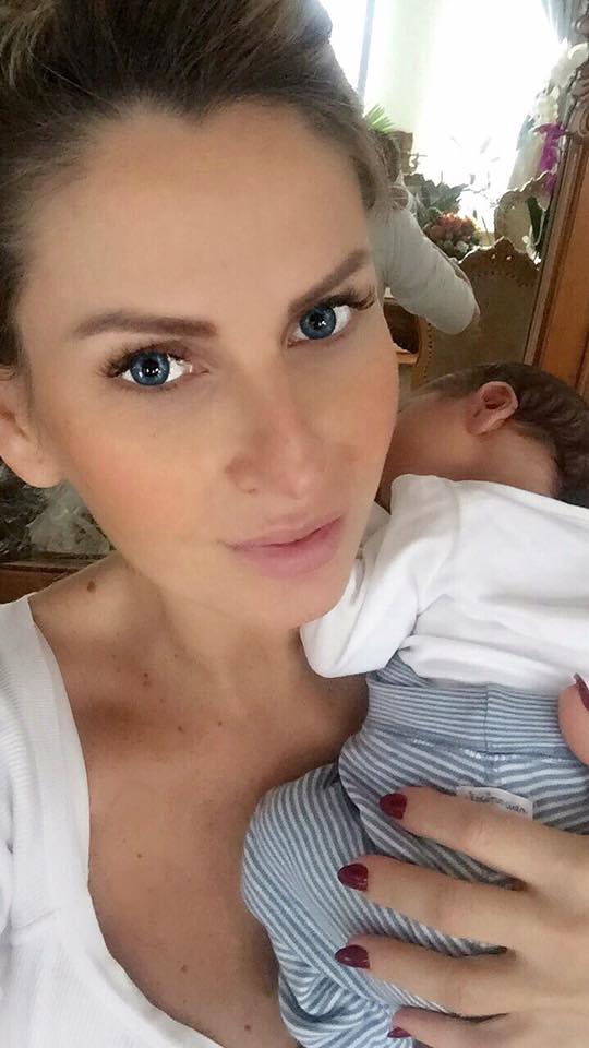 Zi deosebita pentru Andreea Banica si Bianca Dragusanu: isi crestineaza copiii