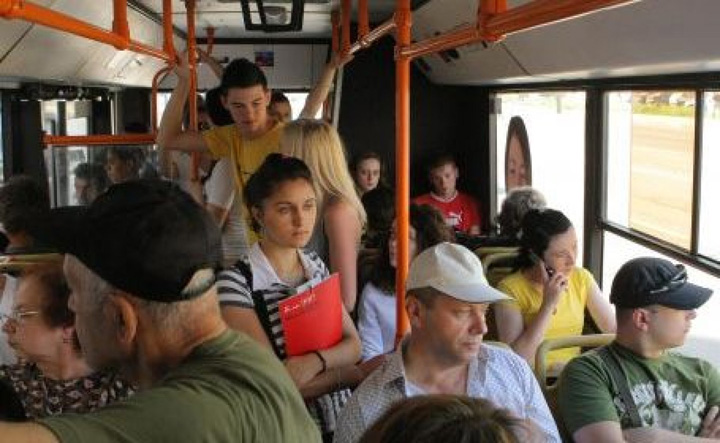 Bucurestenii, „sardele in wi-fi gratuit”!