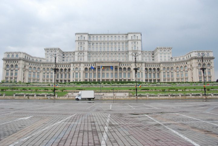 Palace of the Parliament, Casa Poporului - Ziarul National
