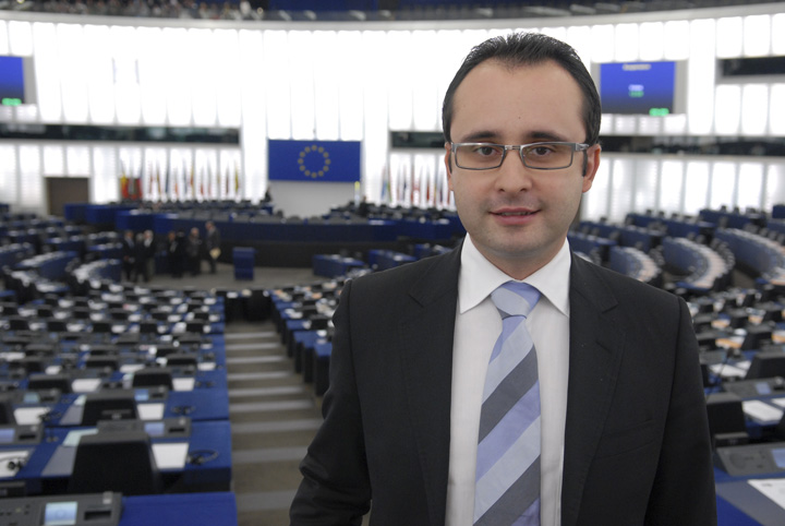 „Abtibildul” Busoi, lipit de afara pe PNL!