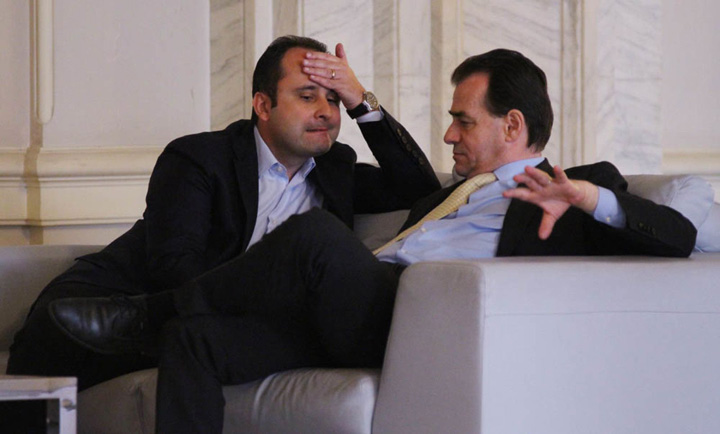 Bolojan: Busoi doar consuma voturi, nu aduce