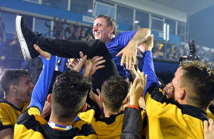 Hagi da tarcoale Nationalei!