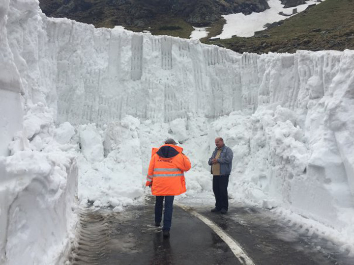 Zapada de 6 metri pe Transfagarasan!