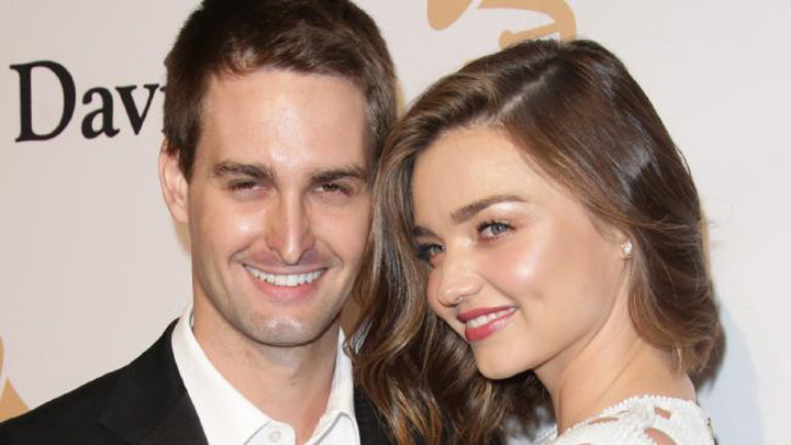 Modelul Miranda Kerr s-a casatorit cu miliardarul “Snapchat”