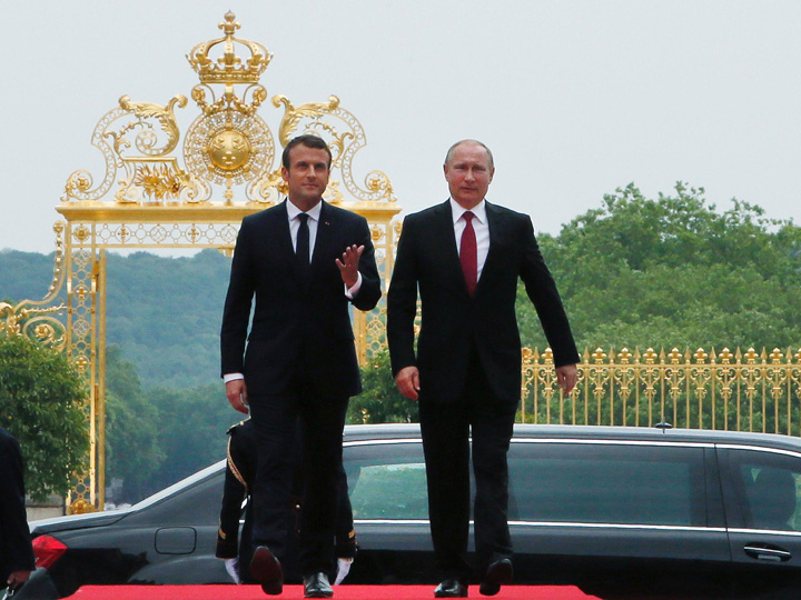 Presa lui Putin, in  razboi cu Macron