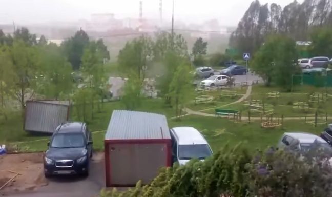 O furtuna abatuta asupra Moscovei a ucis 12 persoane (VIDEO)