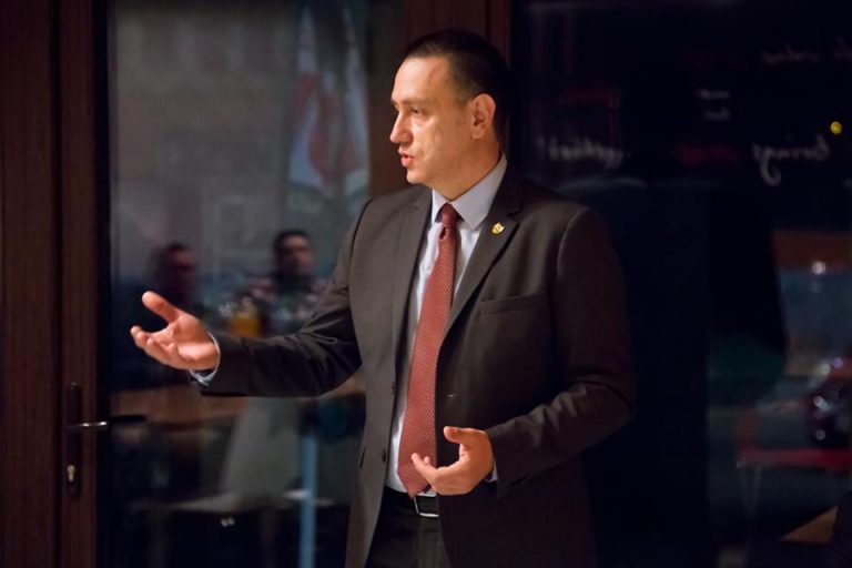 Liderul senatorilor social-democrati: „Pe matematica, motiunea trece!”