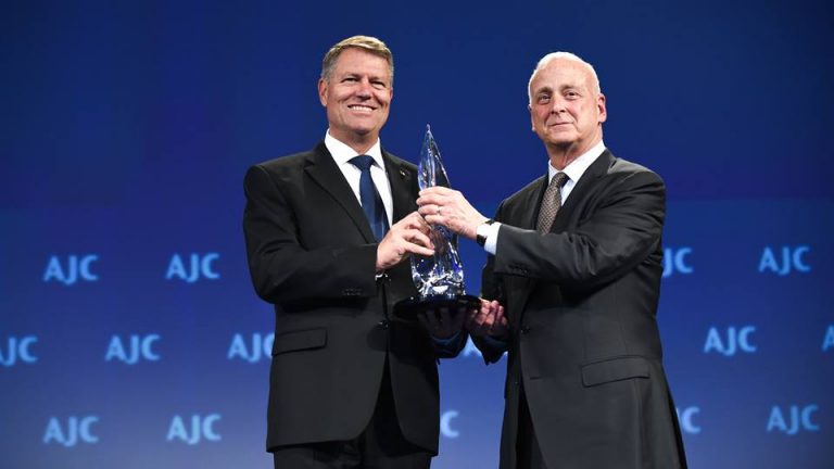 Iohannis, premiat in SUA