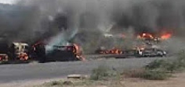 Carnagiu in urma unei explozii. Peste 120 de morti, in Pakistan