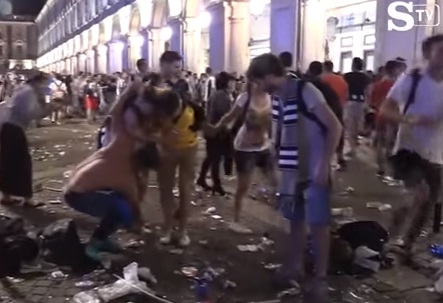 Panica. Peste 1.500 de oameni pe mana medicilor, dupa o busculada la Torino!