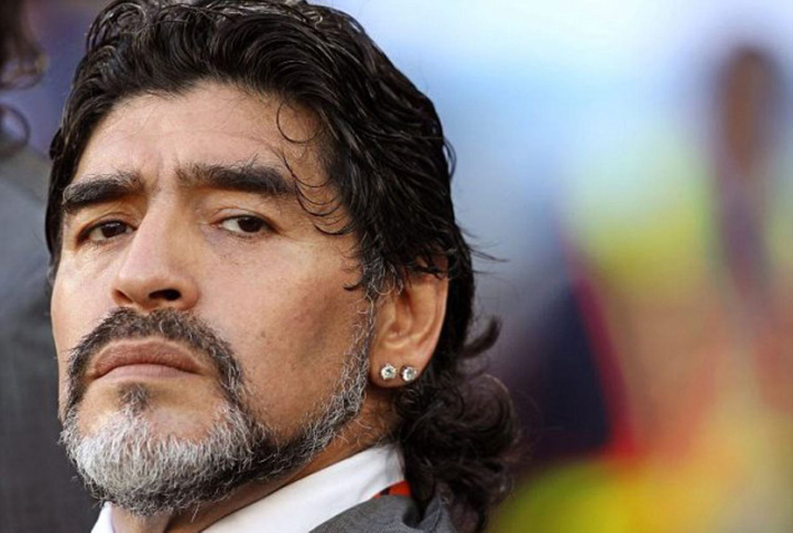 Maradona, indragostit de…Putin