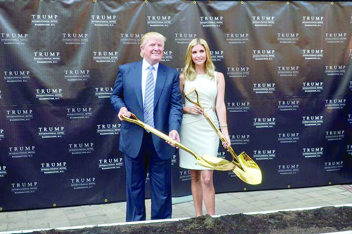 Trump strange bani pentru Trump la Trump Hotel
