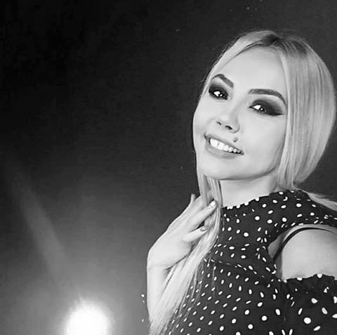 Cantareata Denisa a fost inmormantata