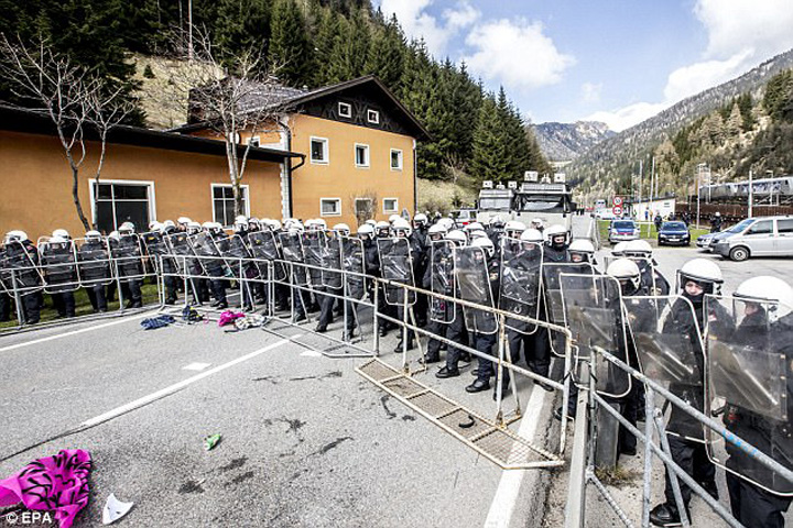 Austria, fortareata anti emigranti