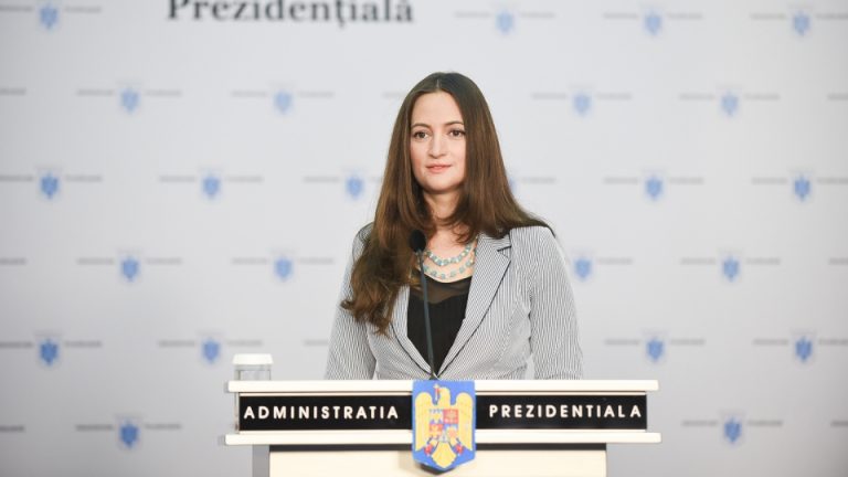 Dobrovolschi aminteste: Presedintele, foarte multumit de activitatea conducerii DNA
