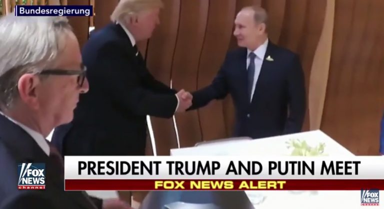 Imagini cu Trump si Putin fata in fata. Prima strangere de mana (VIDEO)