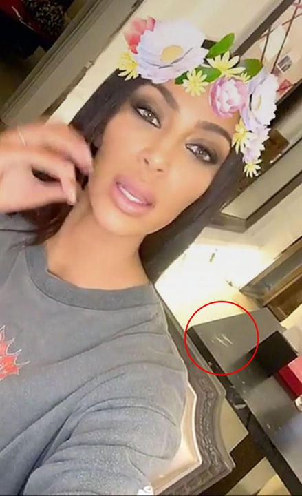 Scandalul momentului: cocaina sau zahar pe masa lui Kim Kardashian?